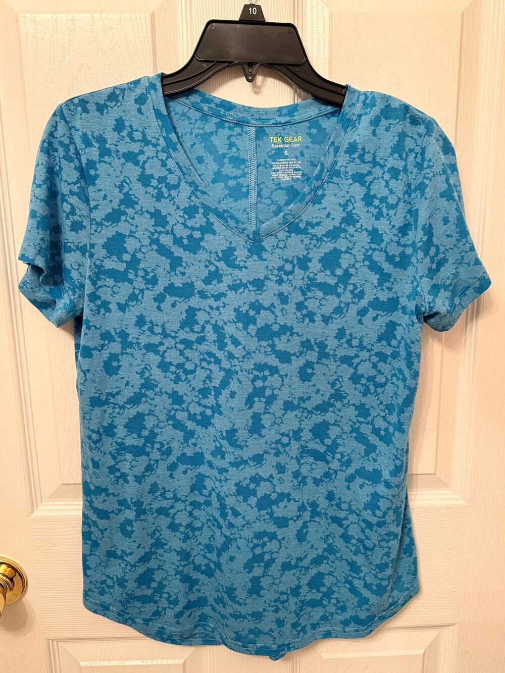 Women’s Gear Tek Two Tone Blue Top. Size Small. NWOT